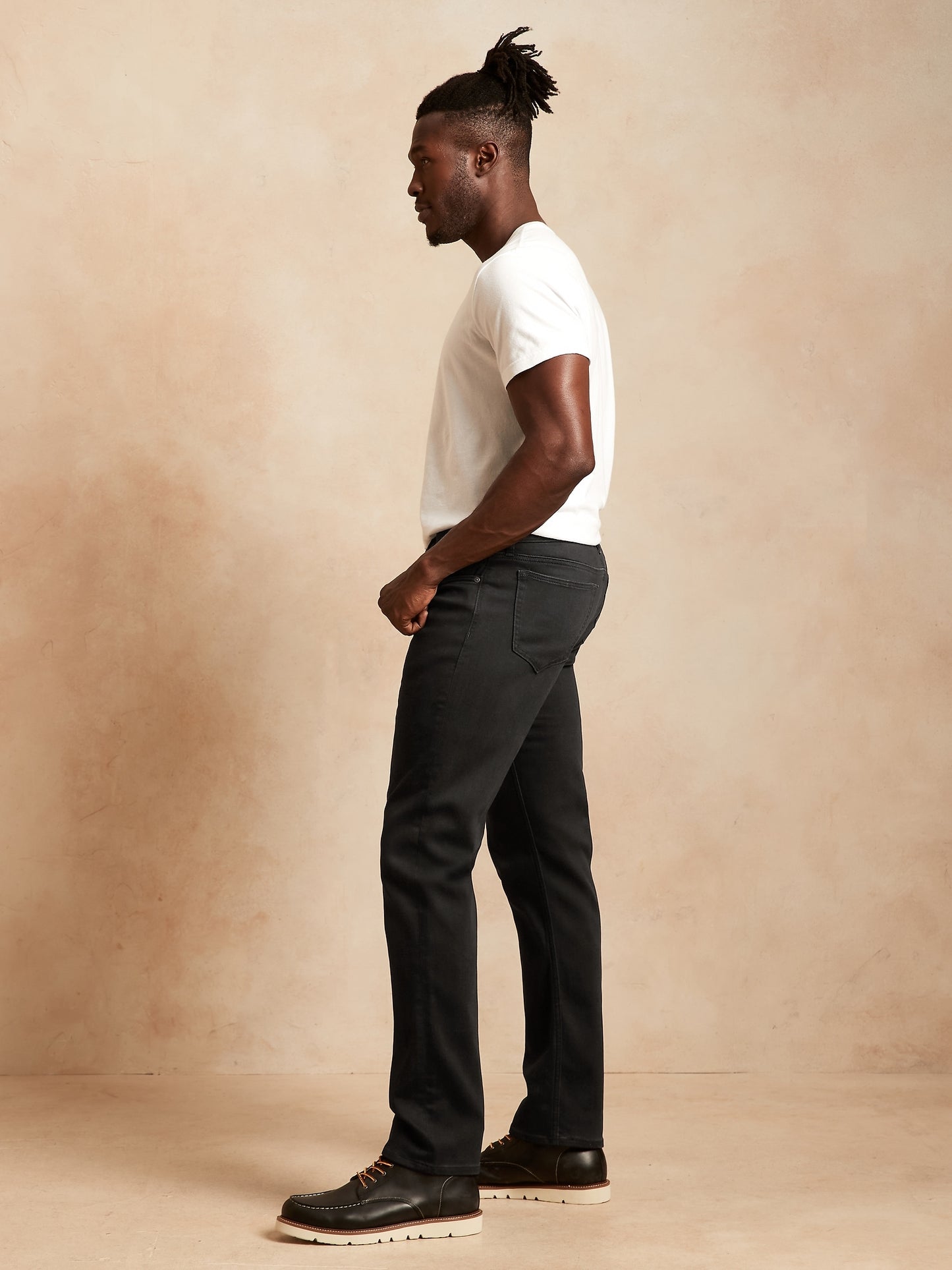 Slim LUXE Traveler Black Jean