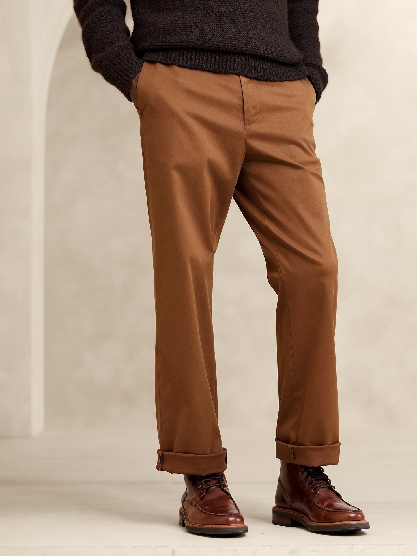 BR ARCHIVES Dawson Relaxed Rapid Movement Chino