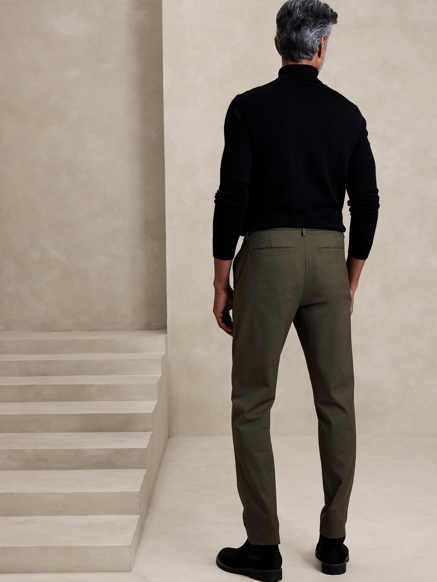 بنطال تشينو كور تيمب بقصّة ضيقة