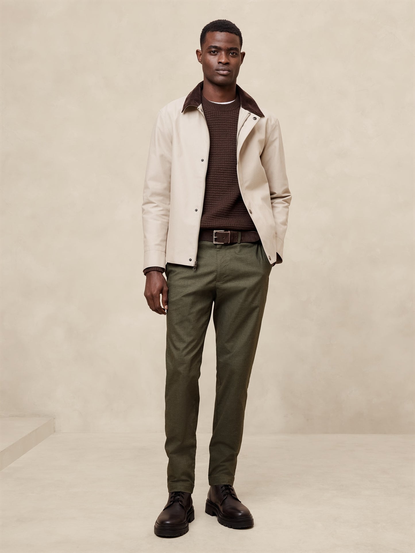 بنطال تشينو كور تيمب بقصّة ضيقة