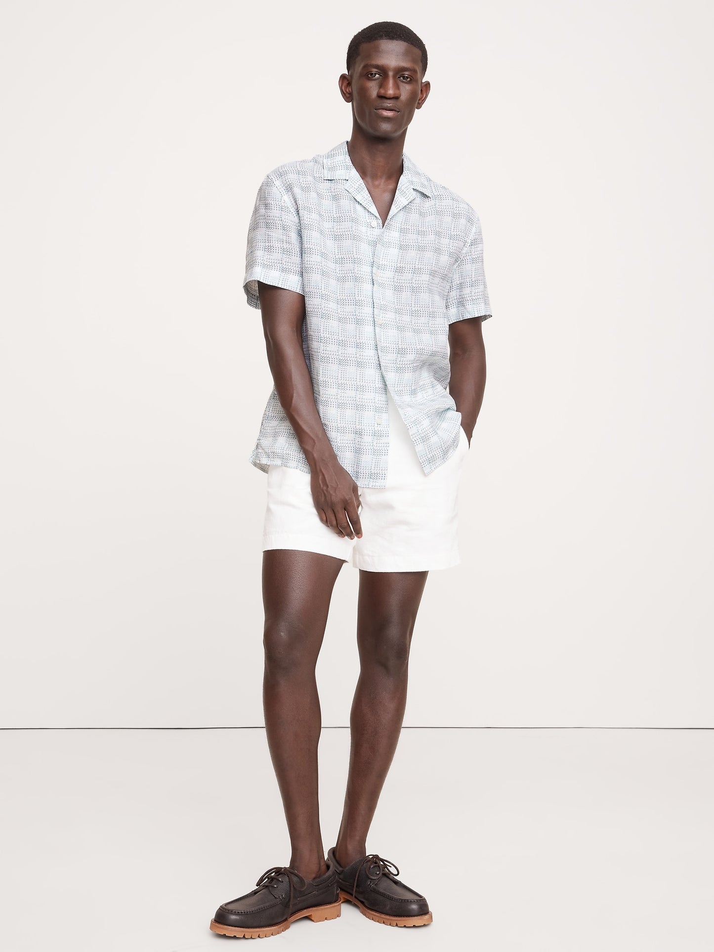 Standard-Fit Linen Resort Shirt