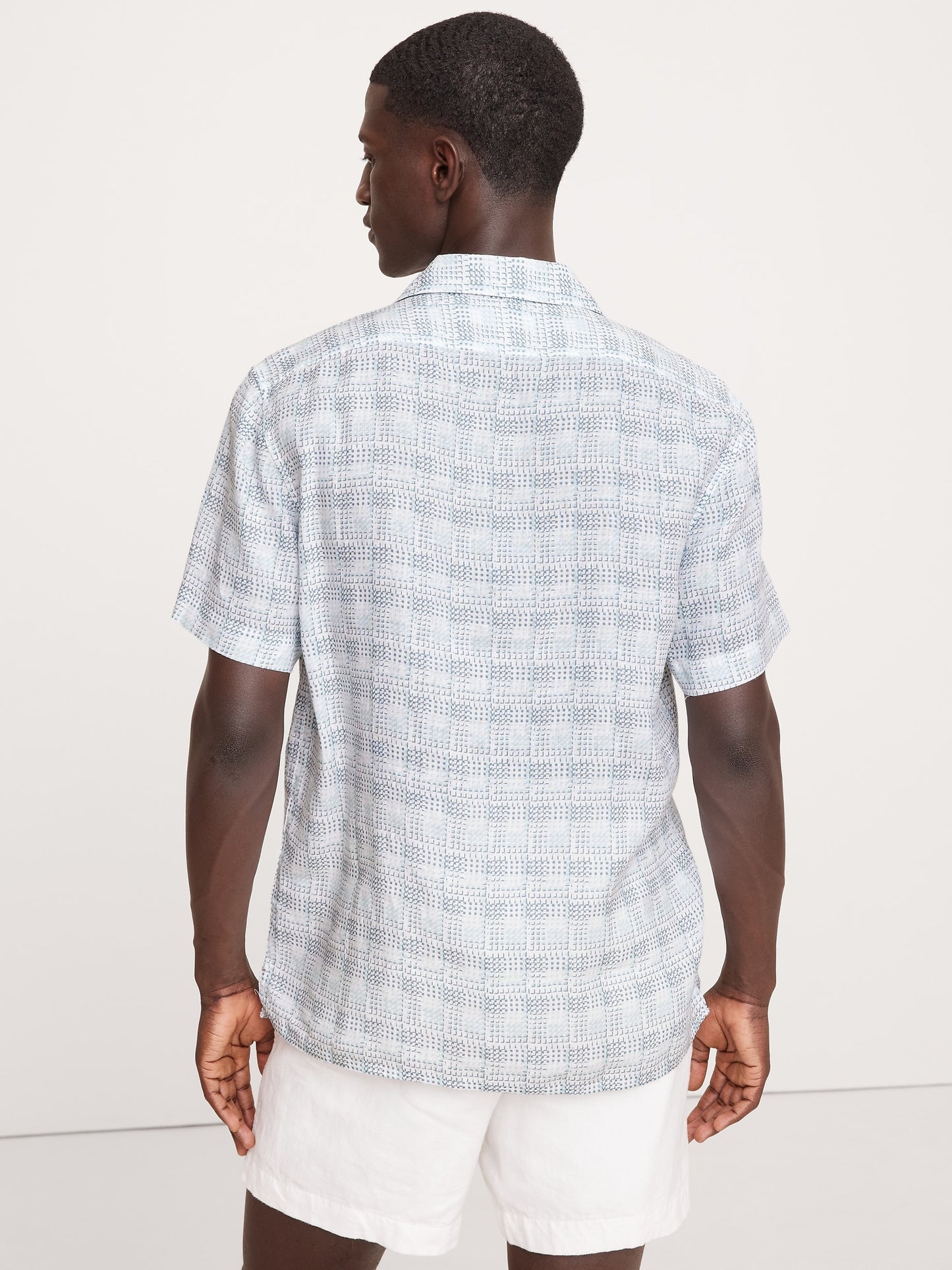 Standard-Fit Linen Resort Shirt