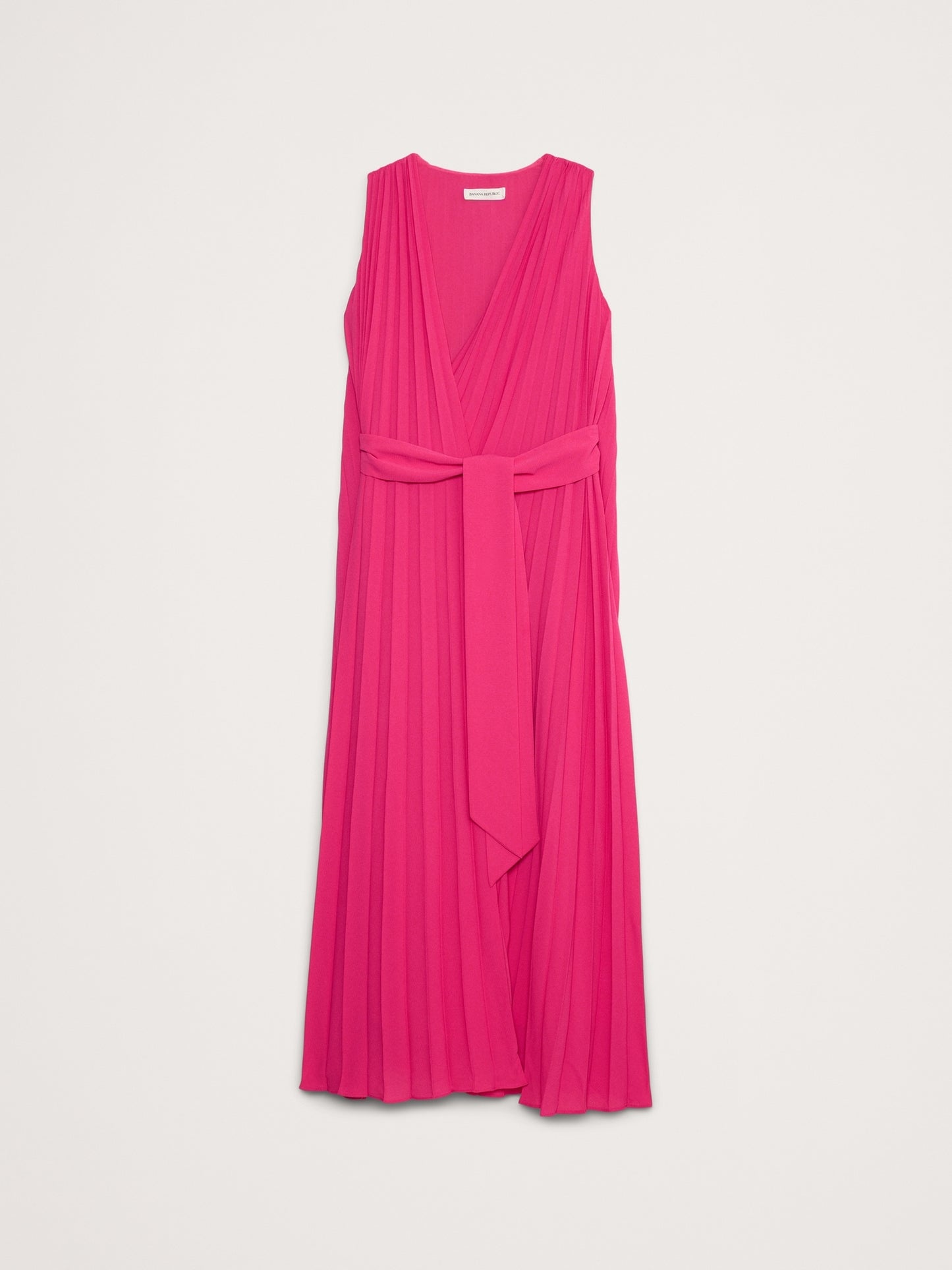 فستان ماكسي بطيات وبدون أكمام