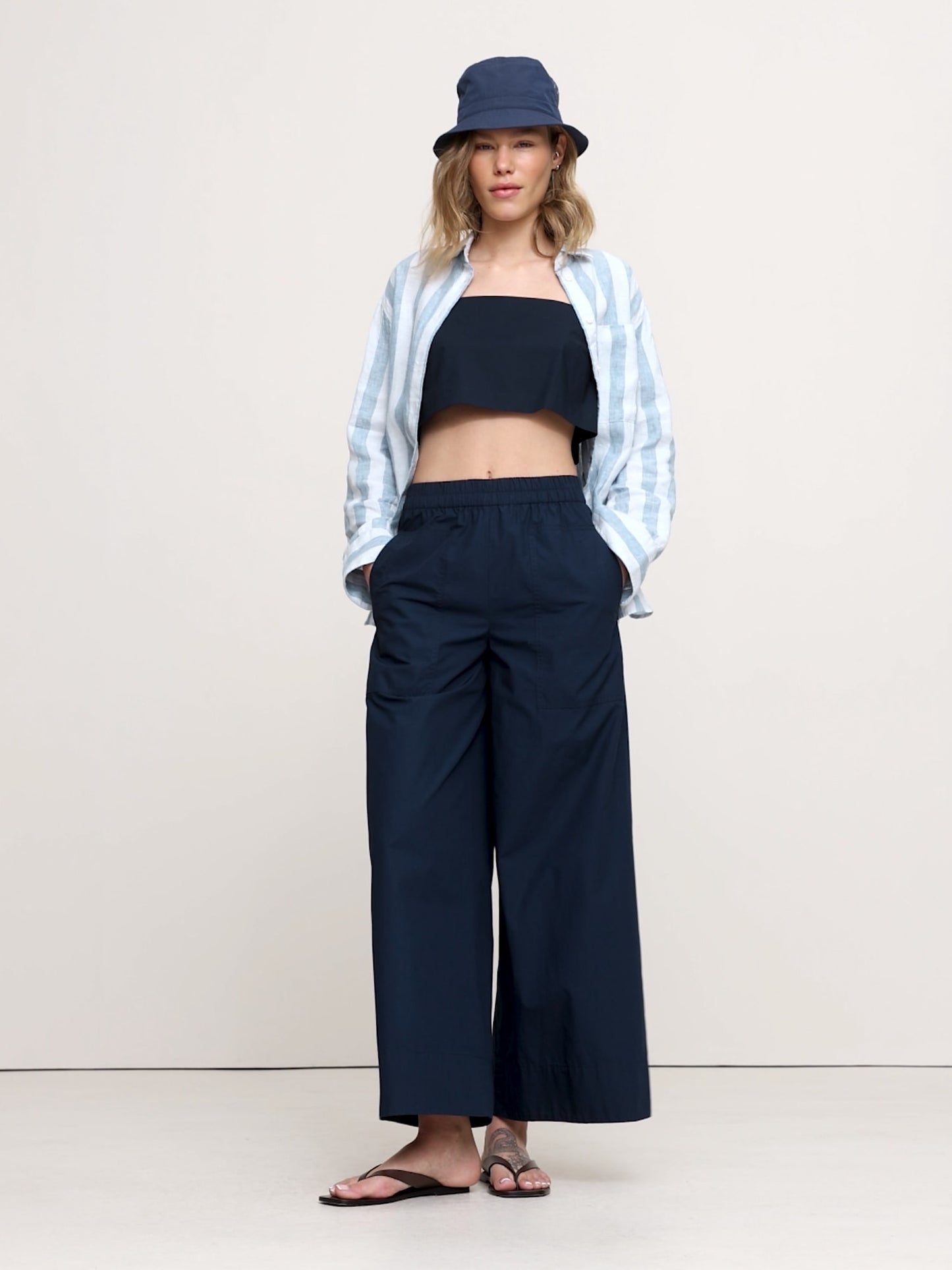 Wide-Leg Cotton Poplin Pull-On Ankle Pant