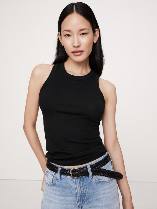 بلوزة مضلعة مقصوصة بدون أكمام