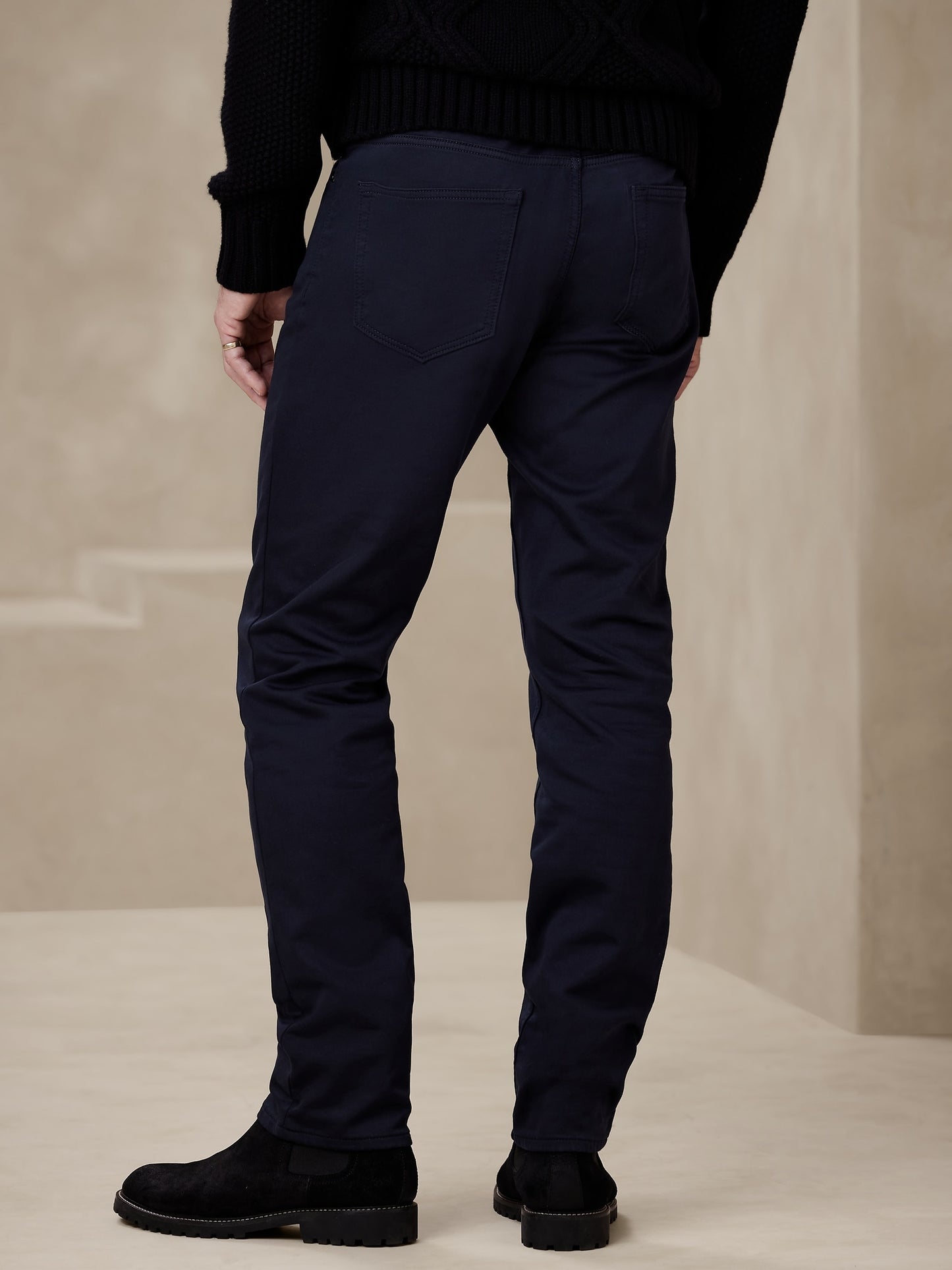 Slim Traveler Pant