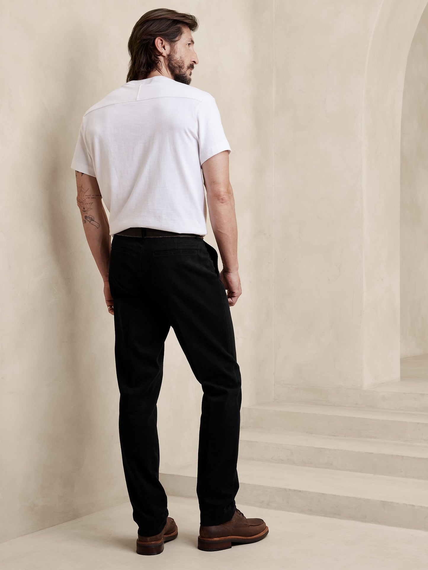 Slim Brushed Traveler Chino