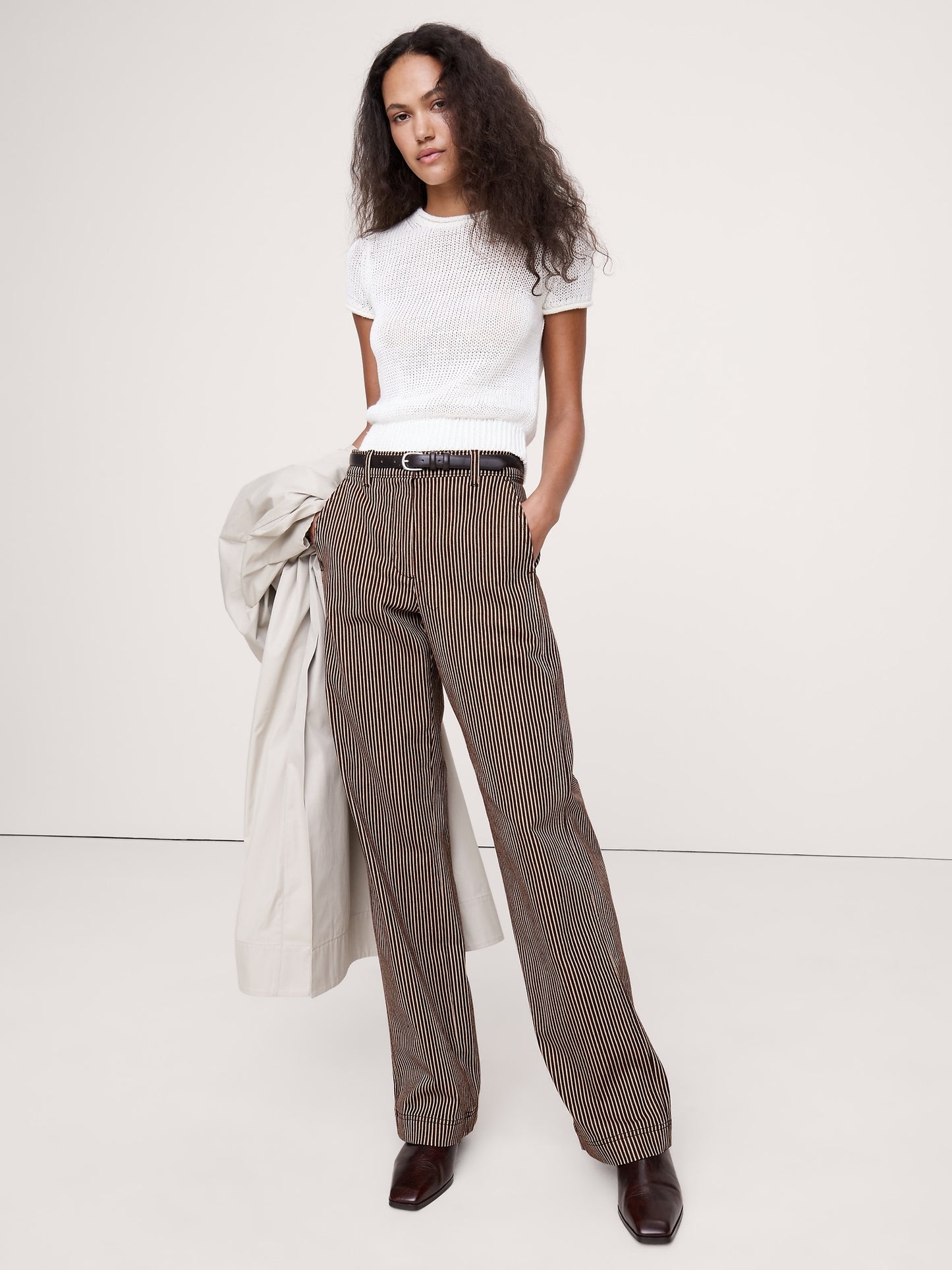 The Weekender Straight-Leg Pant