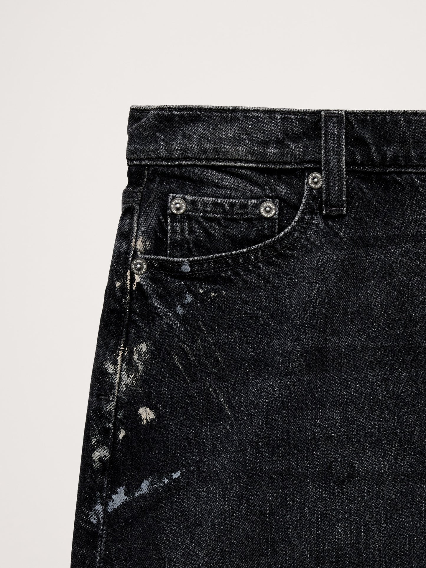 Mid-Rise Barrel Ankle Jean