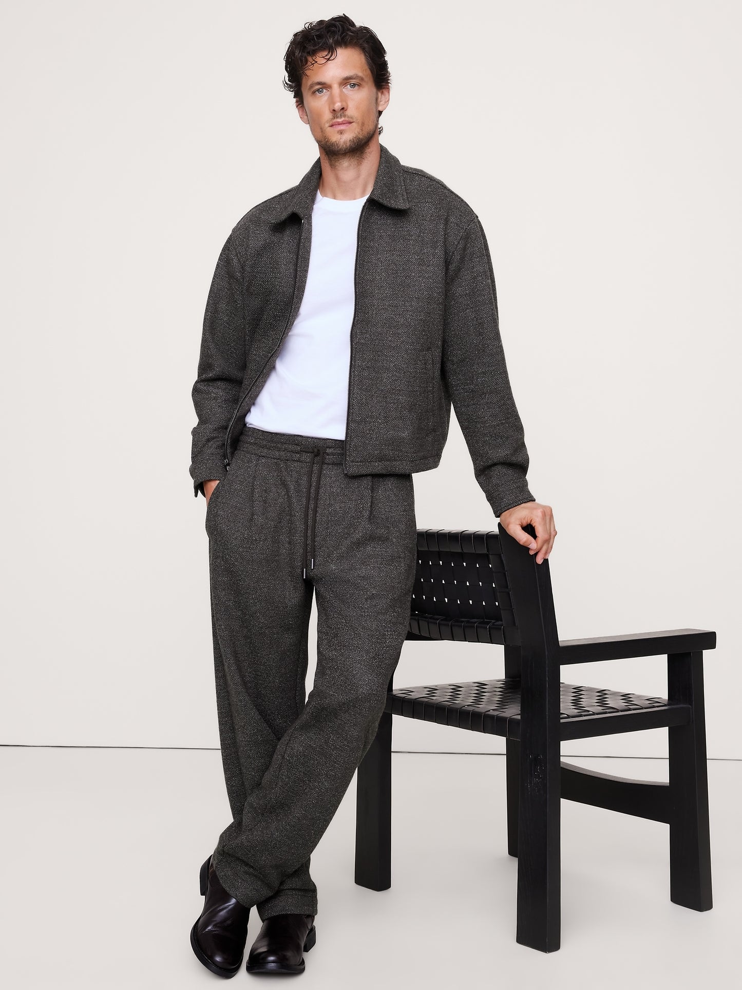 Relaxed Herringbone Pull-On Pant