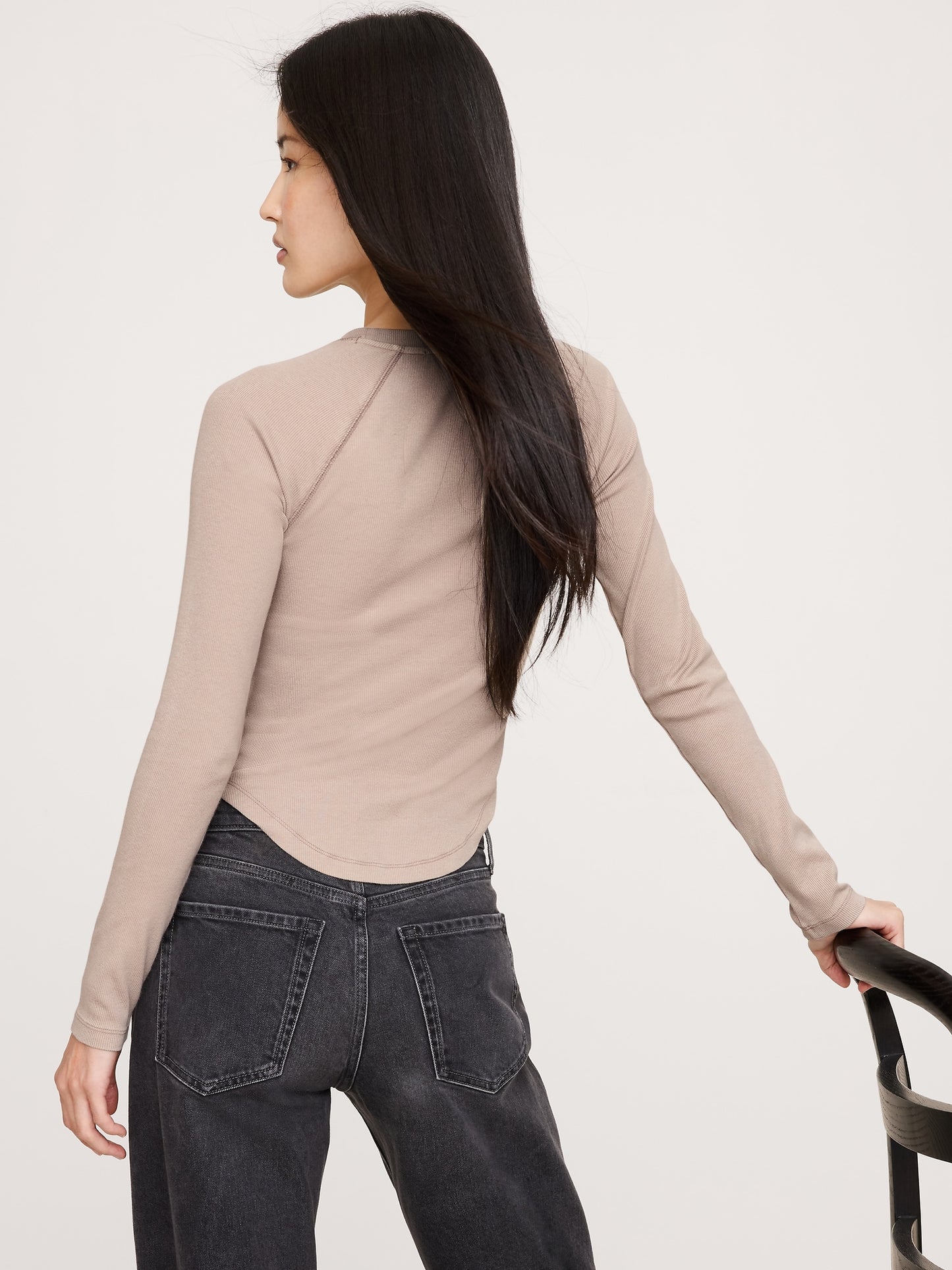 Ribbed Curved-Hem T-Shirt