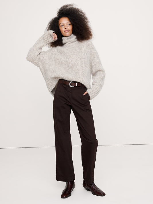 The Weekender Straight-Leg Pant