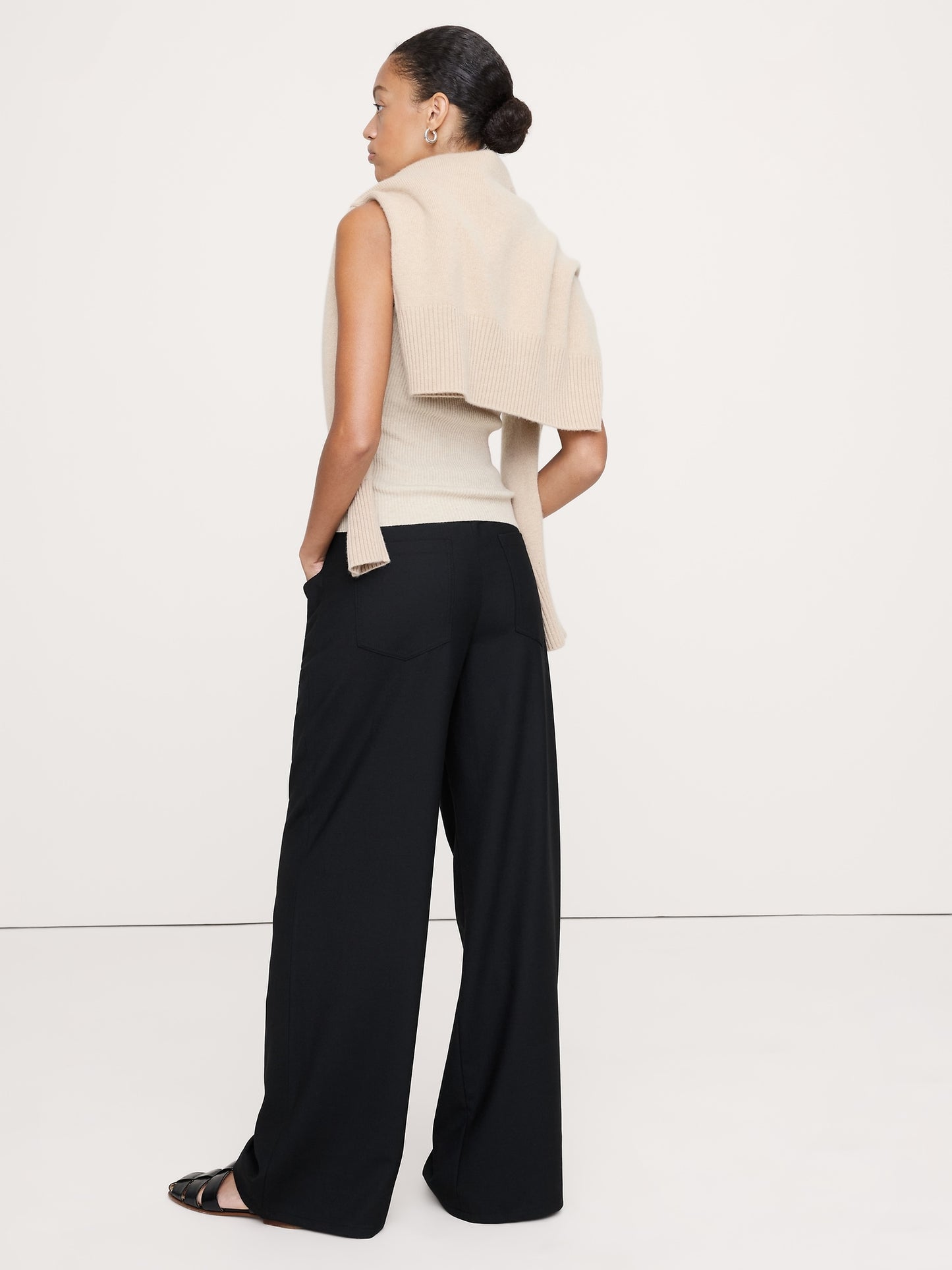 Mid-Rise Wide-Leg Flannel Drawstring Pant