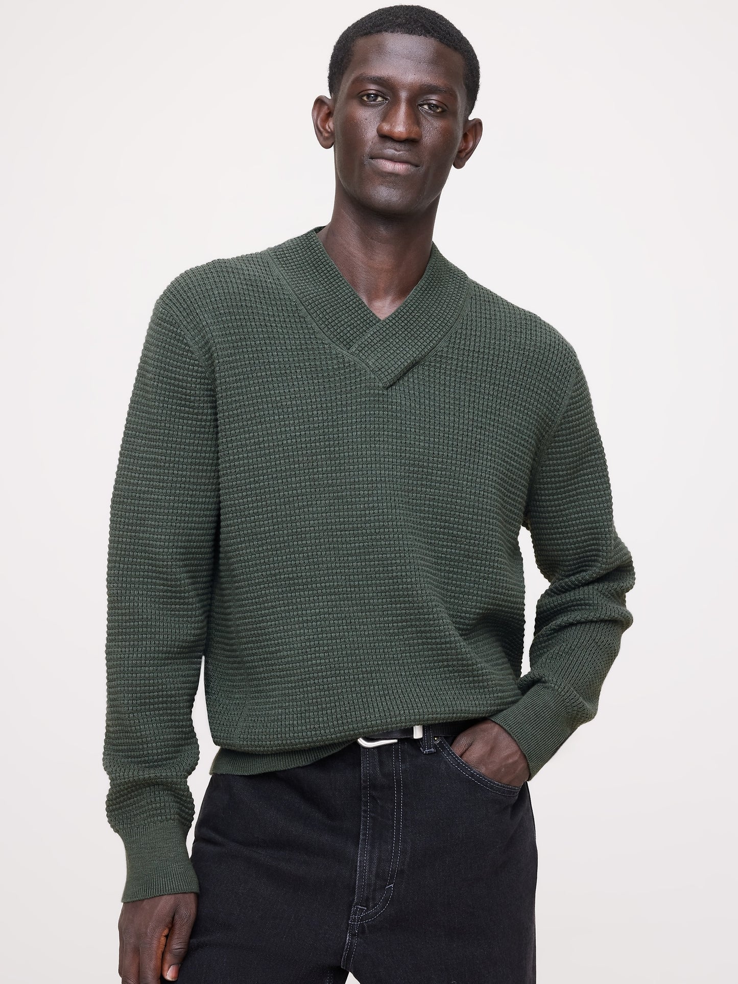 سترة بفتحة رقبة V من قطن حراري محبوك