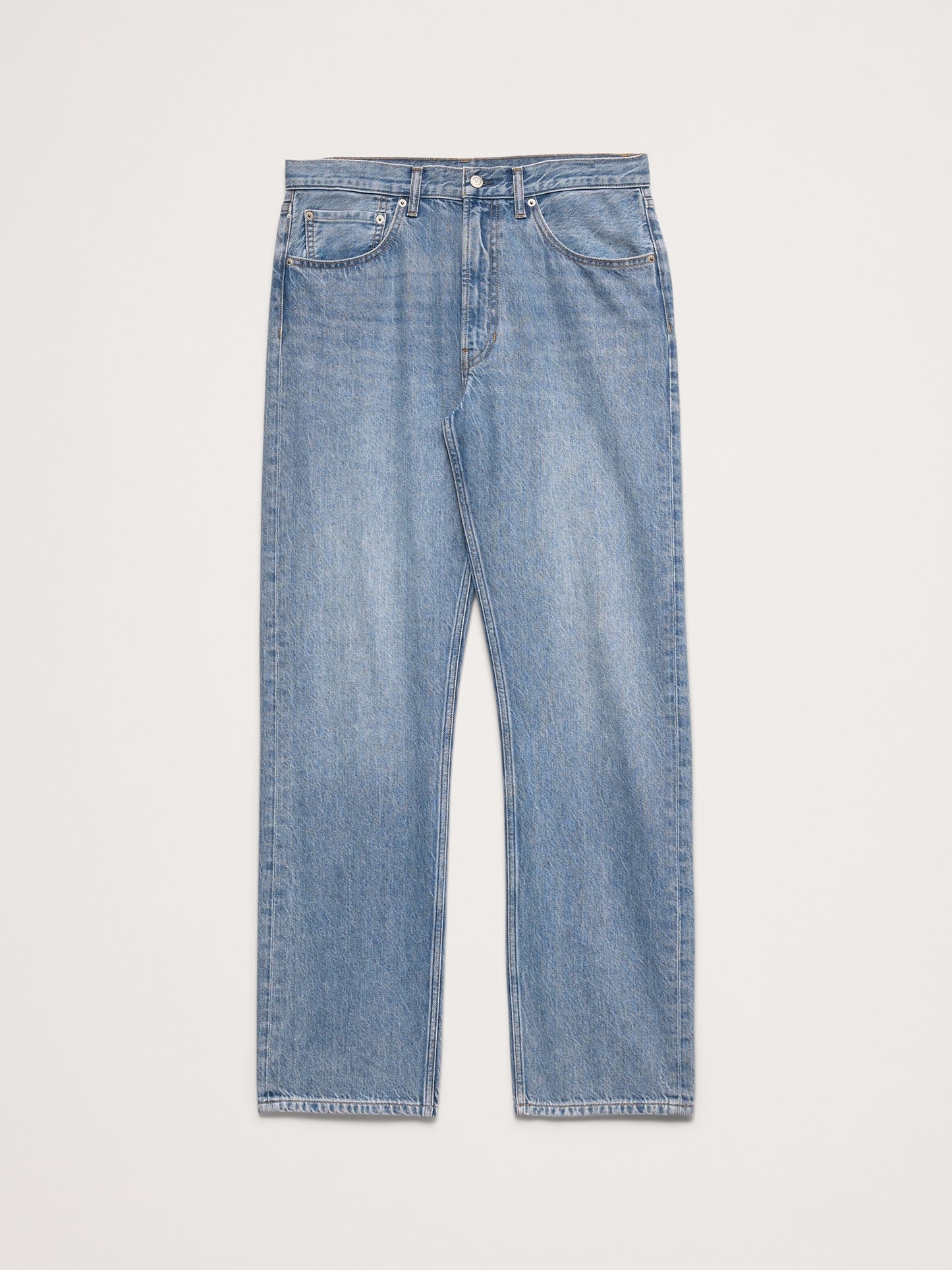 Relaxed-Straight Lightweight Jean