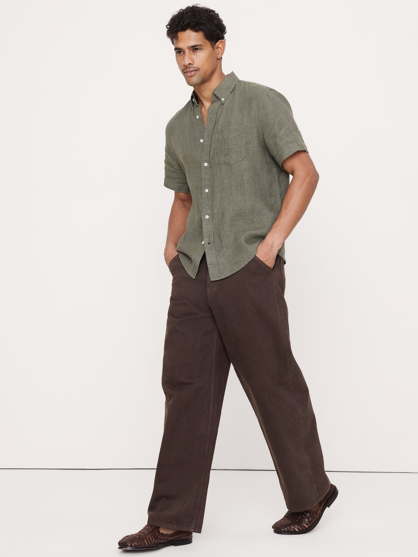 Standard-Fit Linen Short-Sleeve Shirt