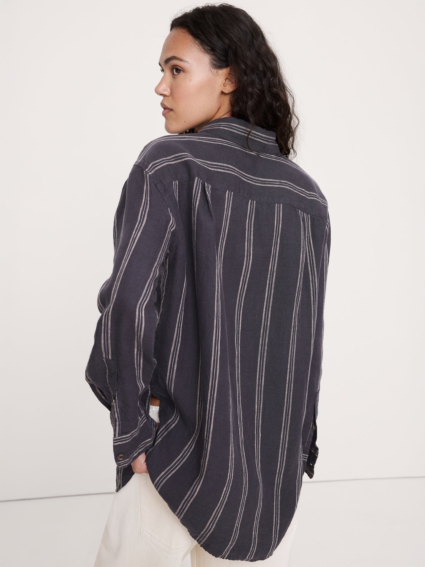 The Oversized Linen Shirt