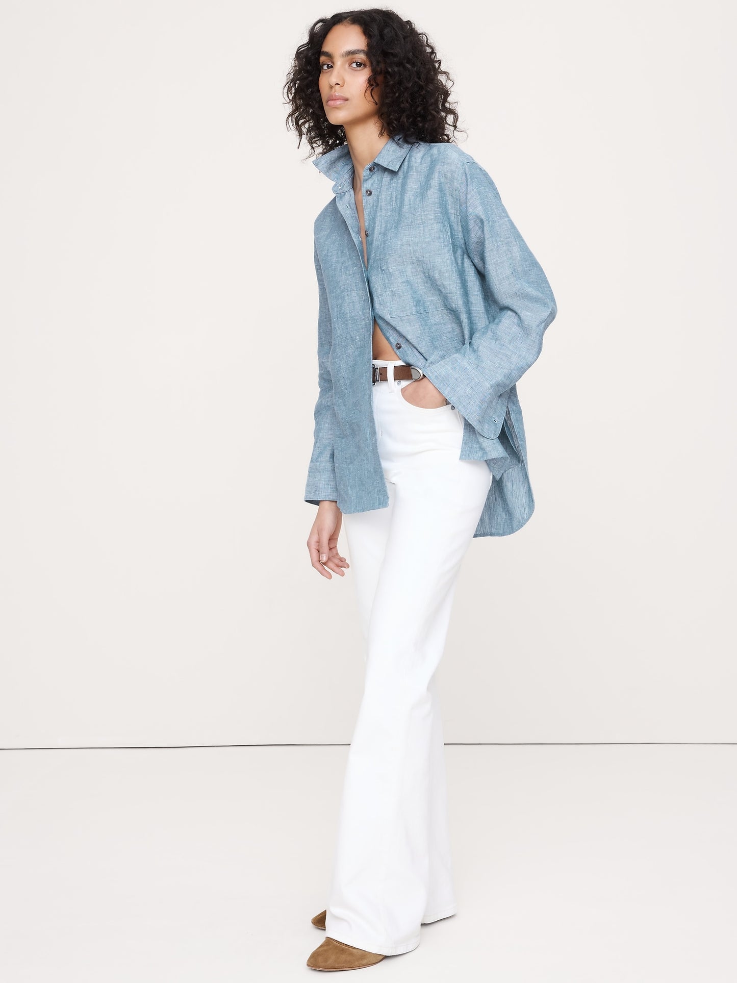 The Oversized Linen Shirt