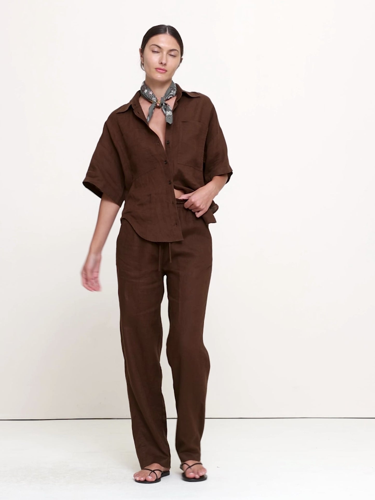 The Getaway Straight-Leg Pull-On Pant in Linen