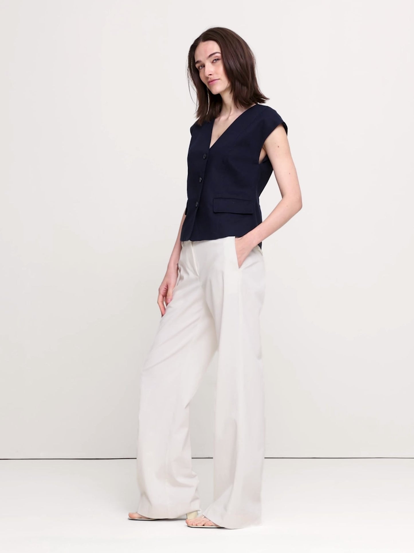 Stretch Linen-Viscose Vest