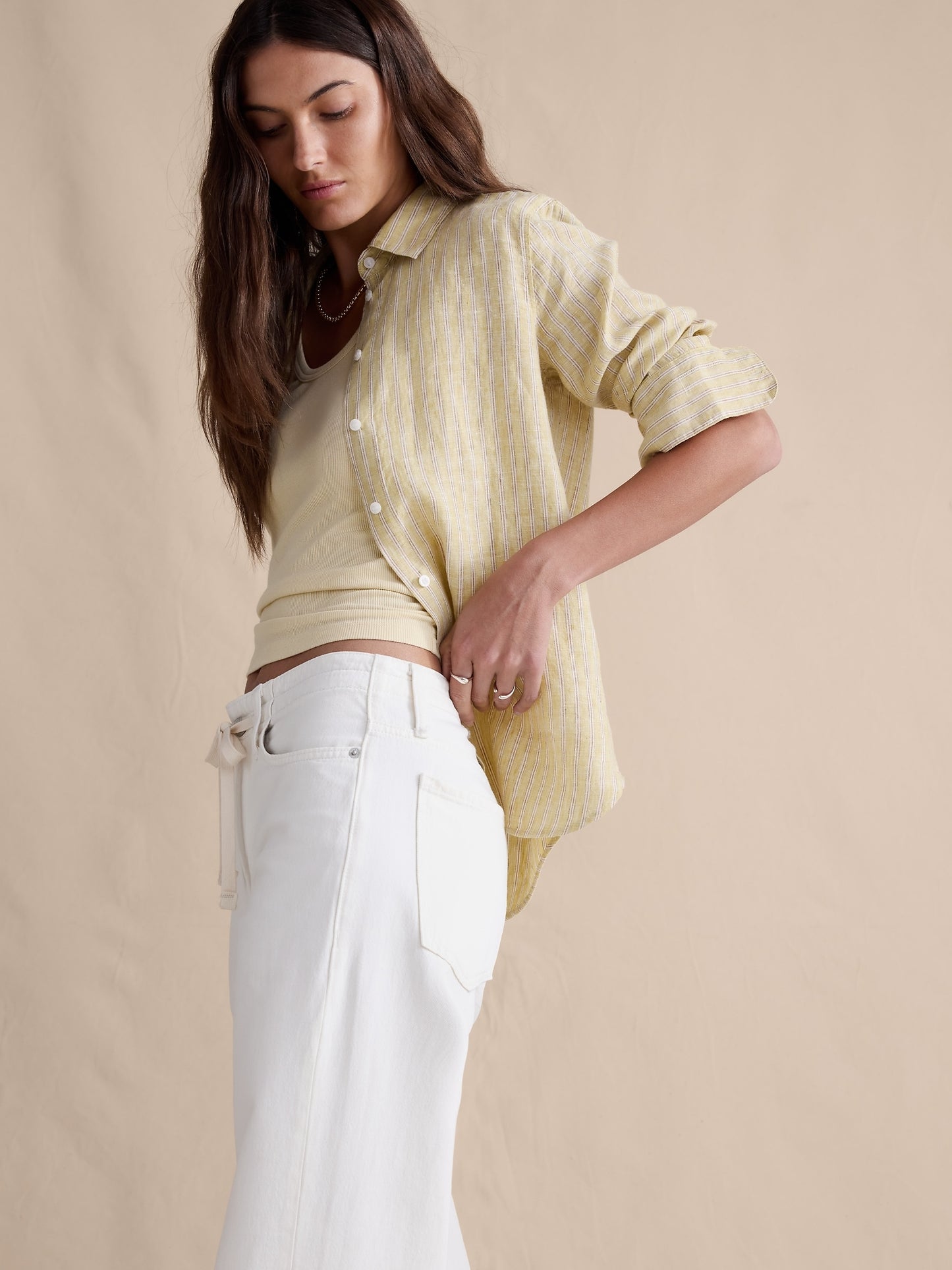 Mid-Rise Wide-Leg Drawstring Jean