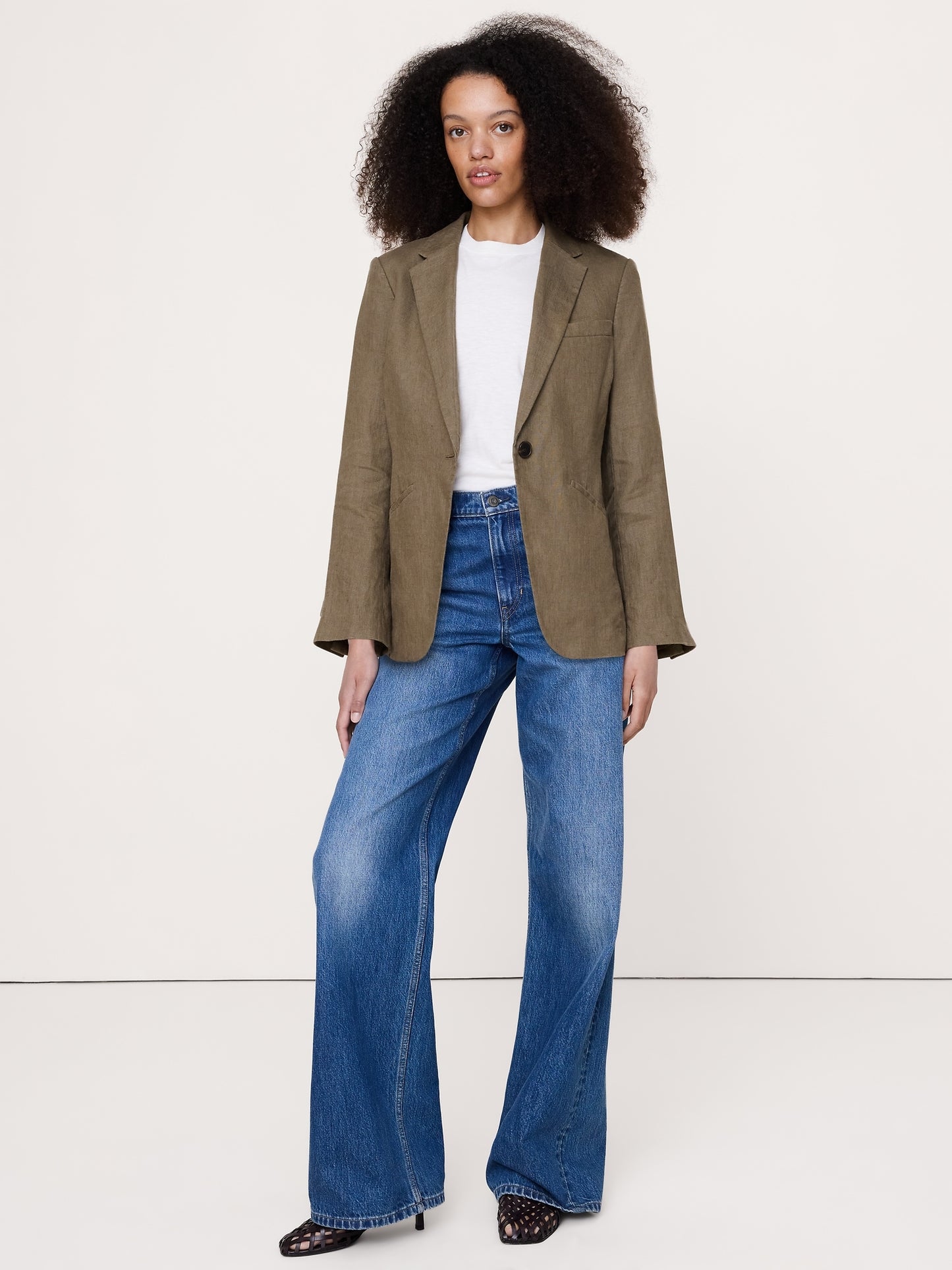 Slim Linen Blazer