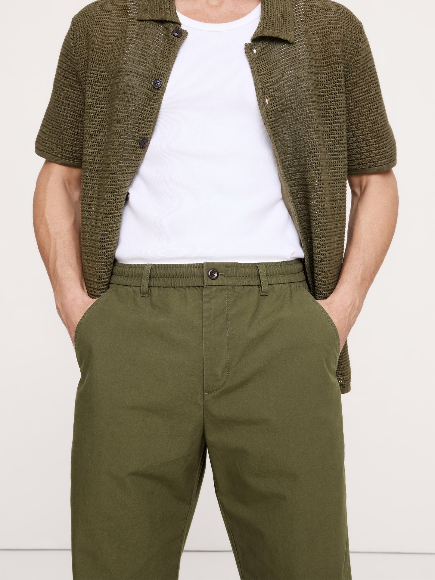 The Weekender Relaxed Pull-On Pant in Cotton