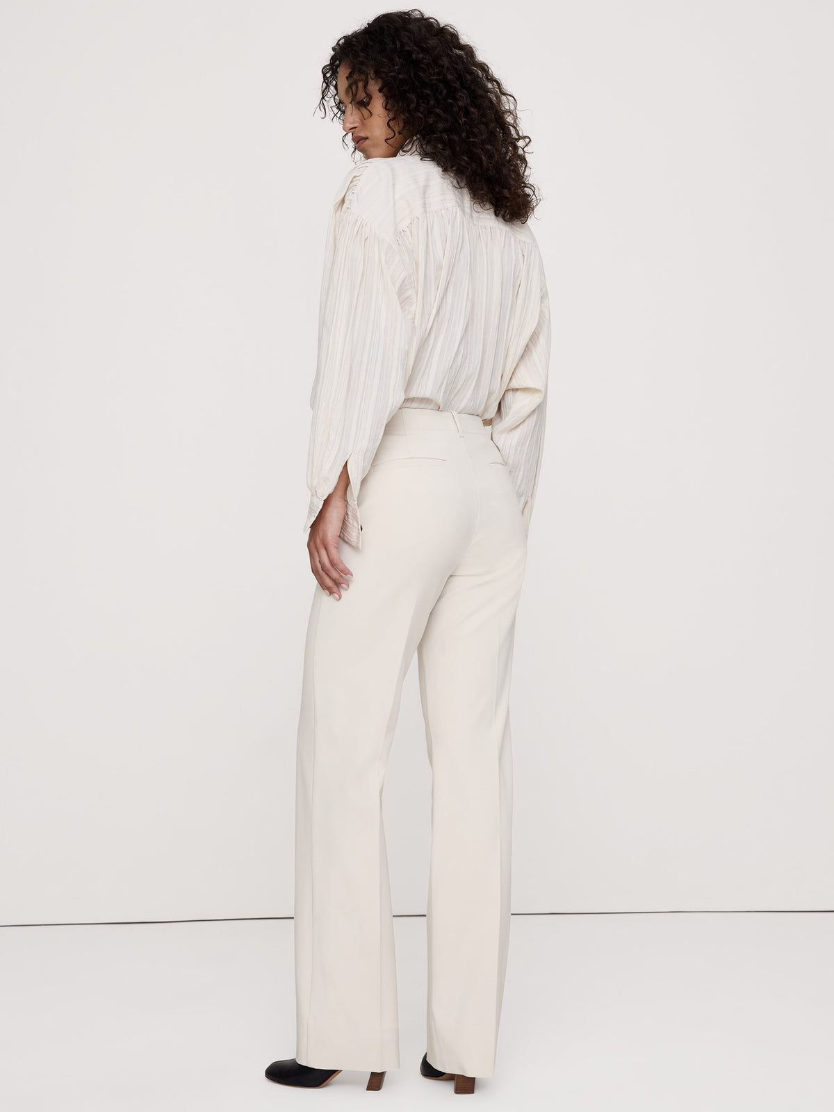 Ultra High-Rise Modern Straight City Stretch Pant