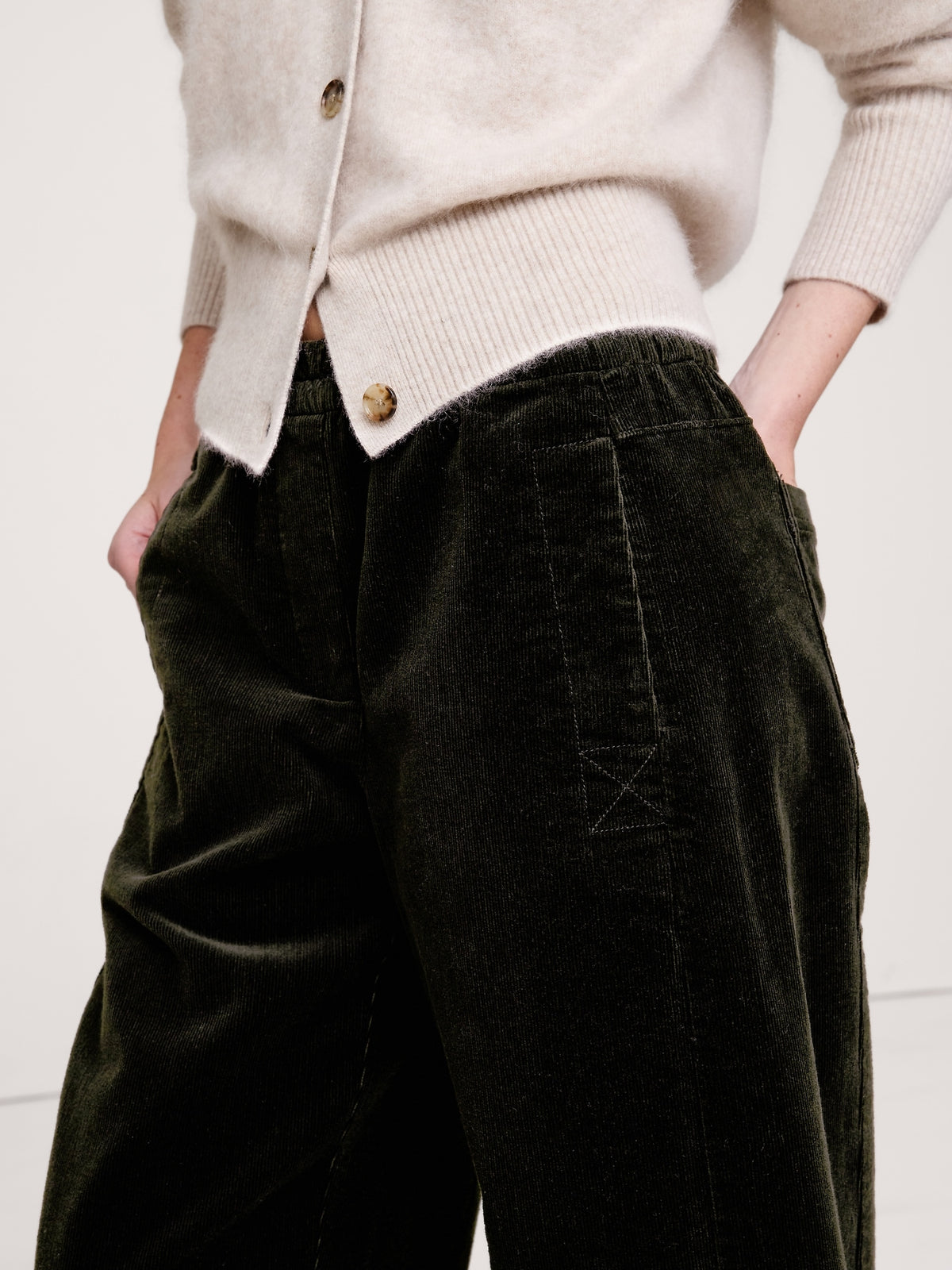 Mid-Rise Relaxed Corduroy Painter Pull-On Pant