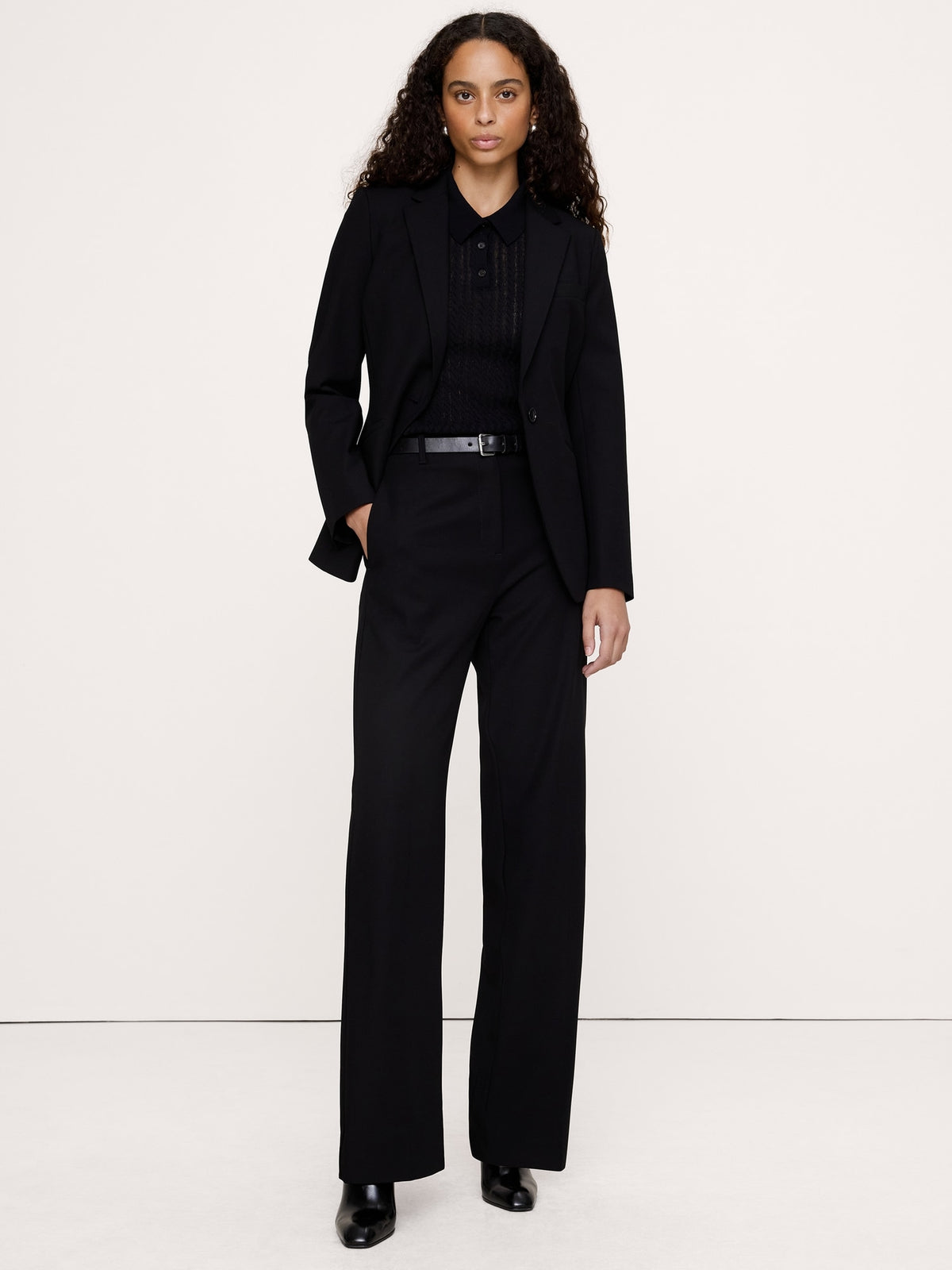 Ultra High-Rise Modern Straight City Stretch Pant