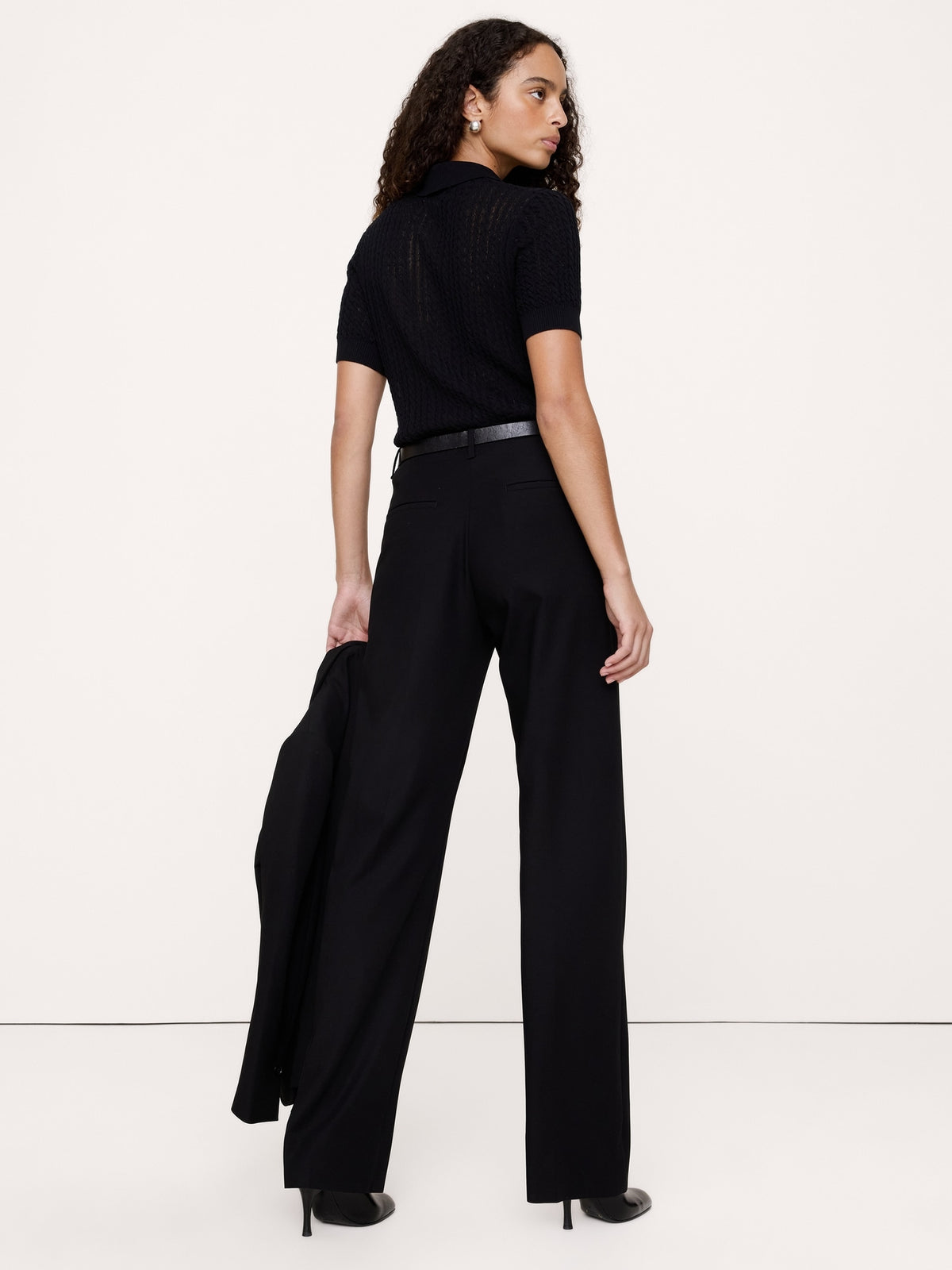 Ultra High-Rise Modern Straight City Stretch Pant